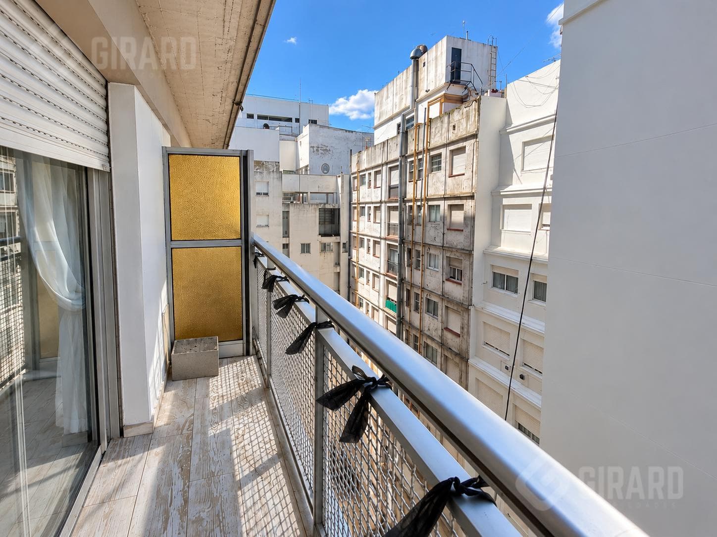 Estudiantes 2026. 1-bedroom apartment with a balcony in excellent condition. Plaza Colón area