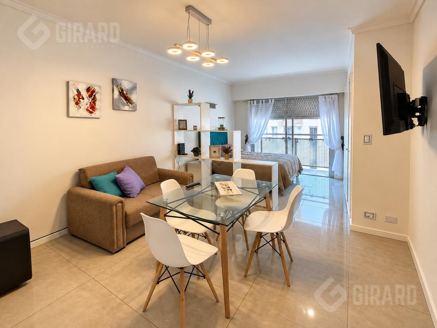 Estudiantes 2026. 1-bedroom apartment with a balcony in excellent condition. Plaza Colón area