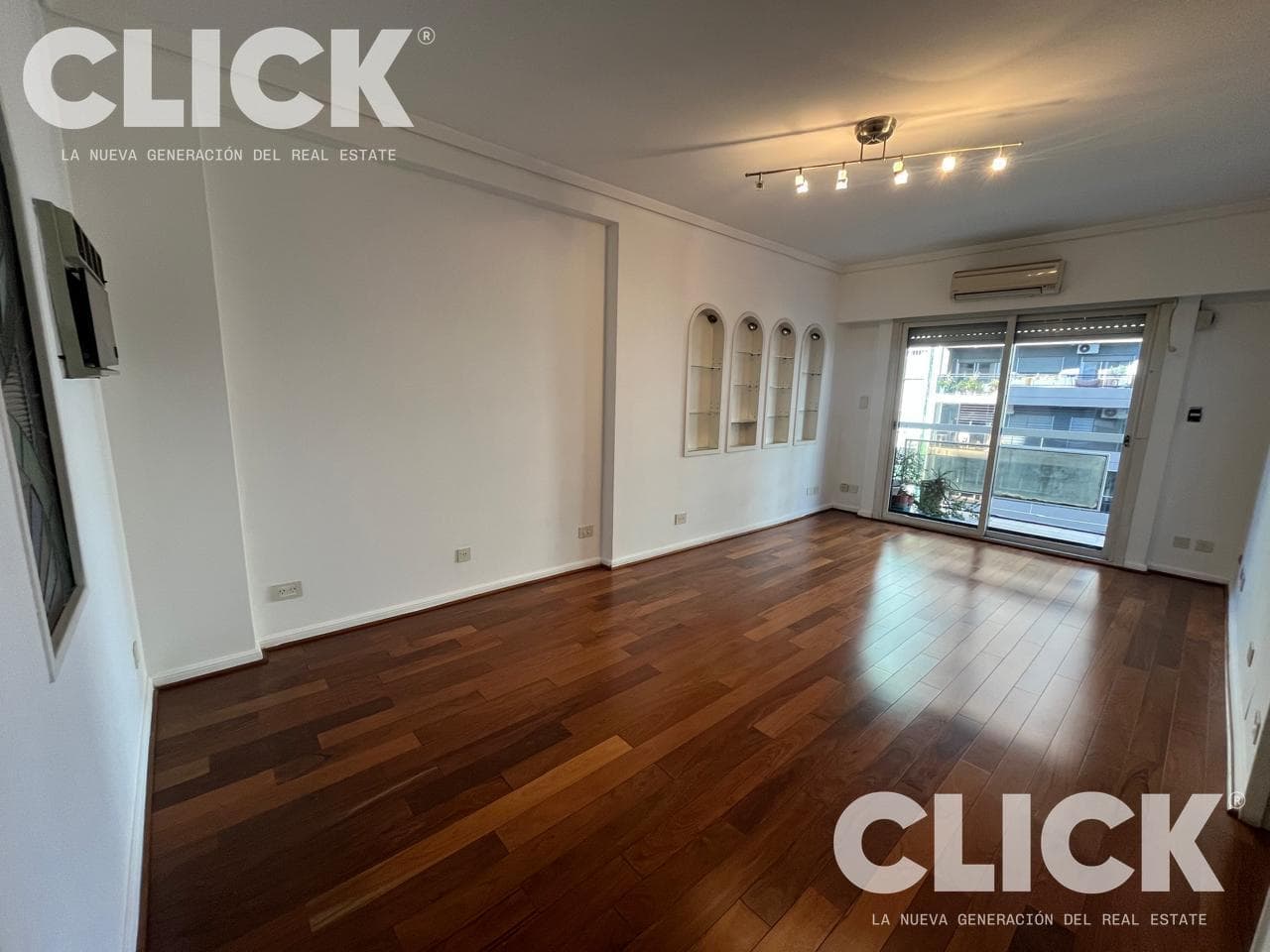 FOR SALE - 3-ROOM APARTMENT WITH BALCONY - PARKING SPACE - NEAR AV. CORRIENTES - ALMAGRO