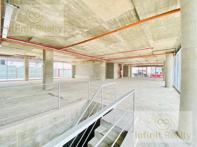 PUERTO MADERO: COMMERCIAL SPACE FOR RENT, SUITABLE FOR A RESTAURANT
