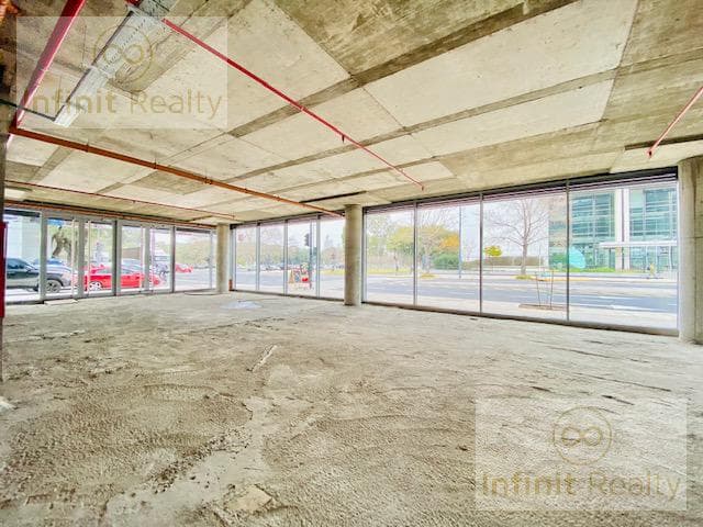 PUERTO MADERO: COMMERCIAL SPACE FOR RENT, SUITABLE FOR A RESTAURANT
