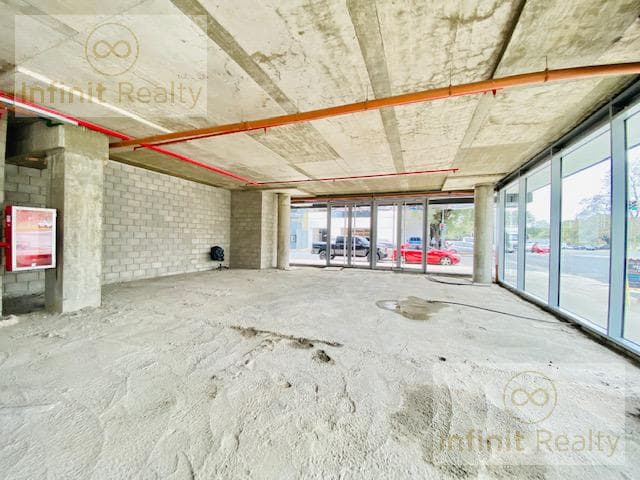 PUERTO MADERO: COMMERCIAL SPACE FOR RENT, SUITABLE FOR A RESTAURANT