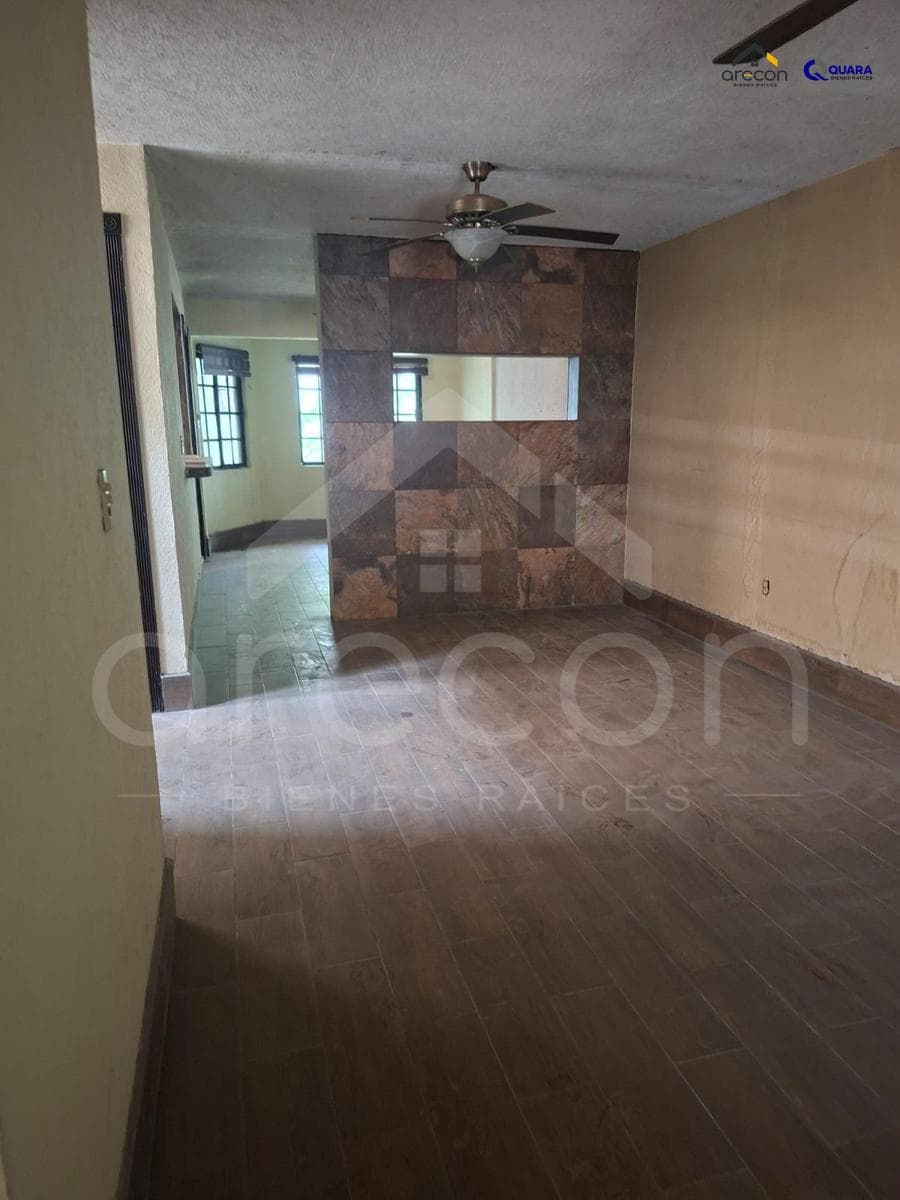 House for SALE in Section 3, Petrolera