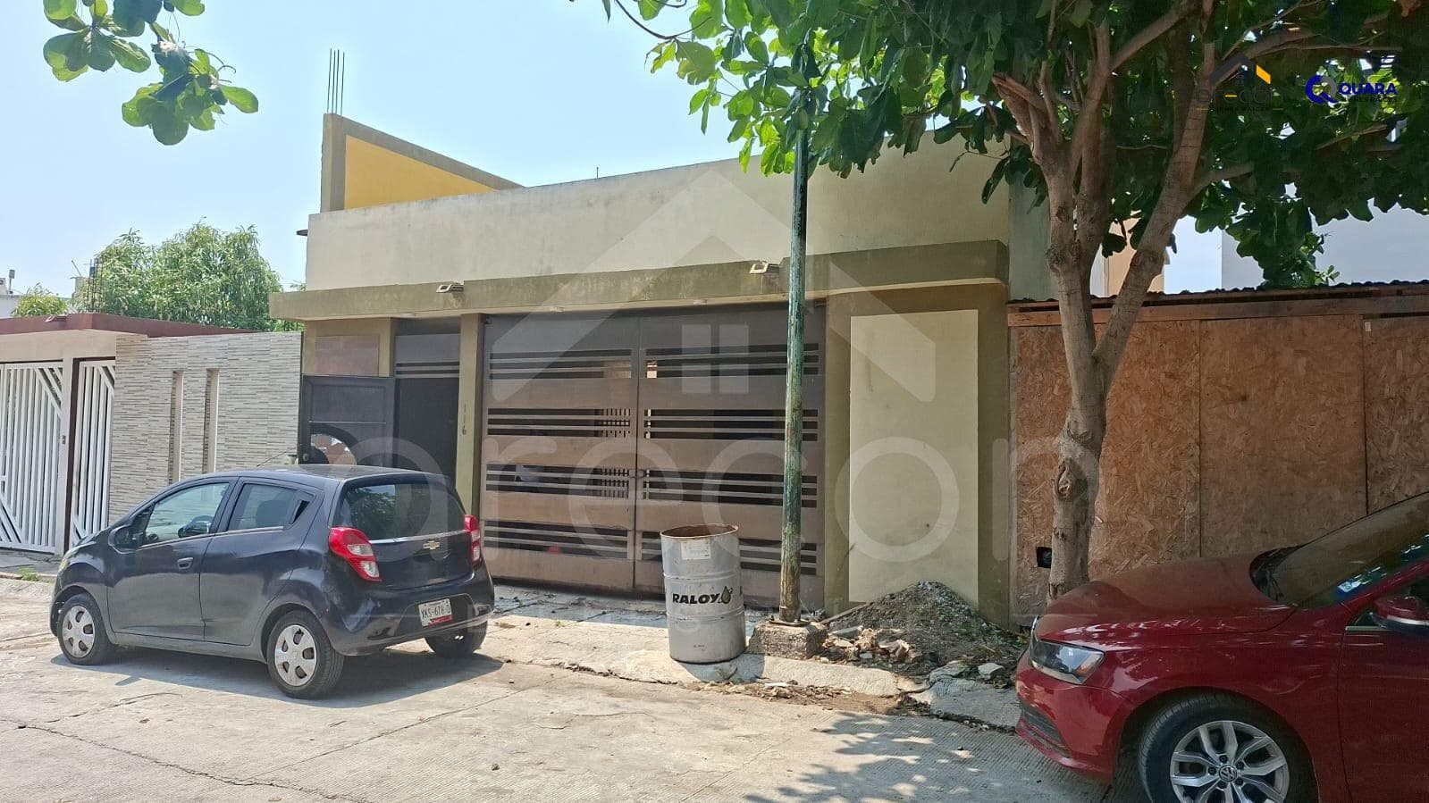 House for SALE in Section 3, Petrolera