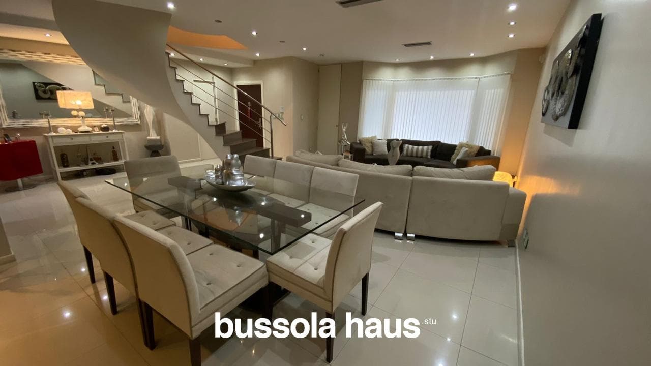 Casa 5 dormitorios con pileta en Caballito