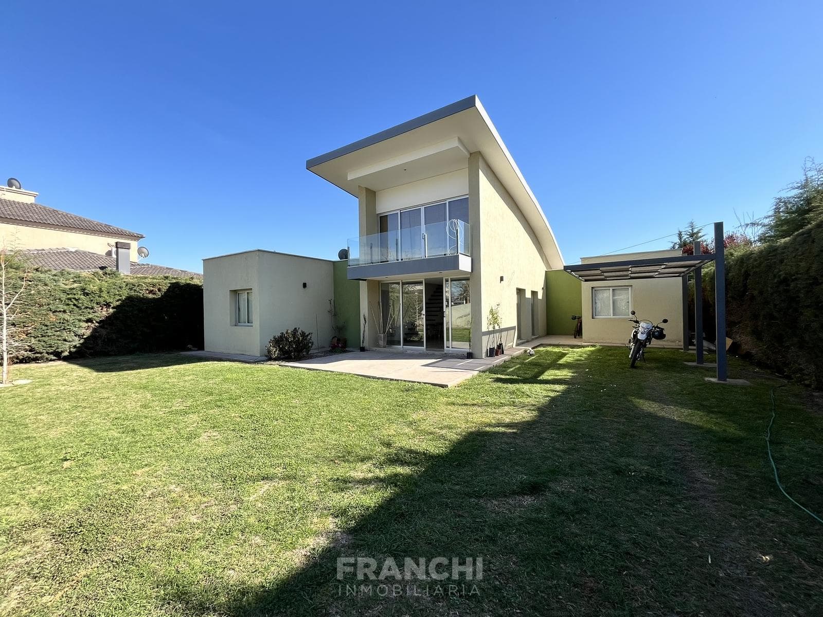 House for Sale in the Las Candelas II Neighborhood