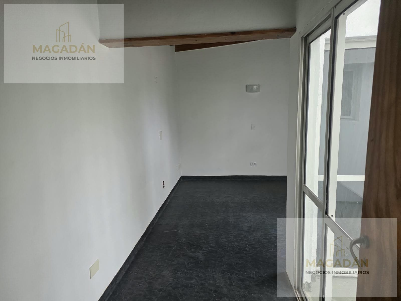 FOR SALE | 3-room apartment in Morón