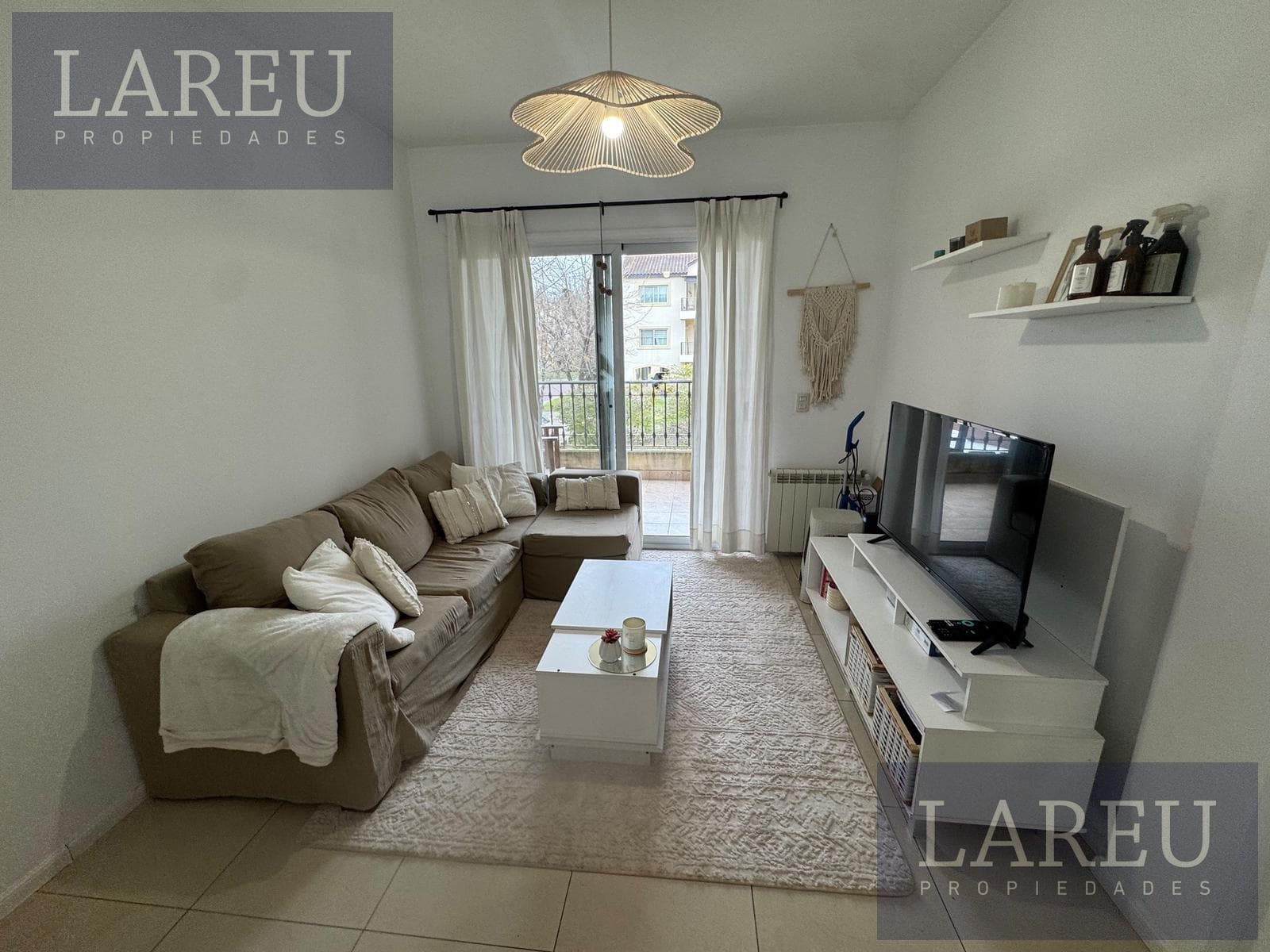 2-room apartment for rent in North Ville, Pilar.