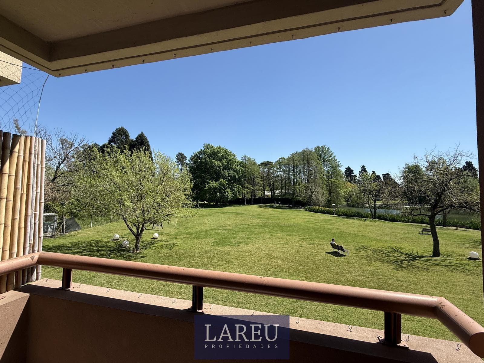 Apartment for sale in Villa del Lago, Pilar.