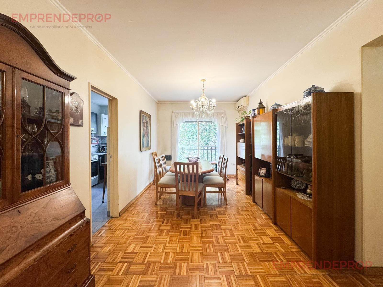 Exclusive 4-room apartment facing the street in an iconic Modernist building | Caballito