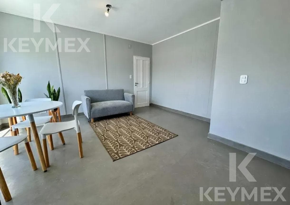 FOR SALE: 2-bedroom apartment on 39th Street between 21st and 22nd Streets, La Plata