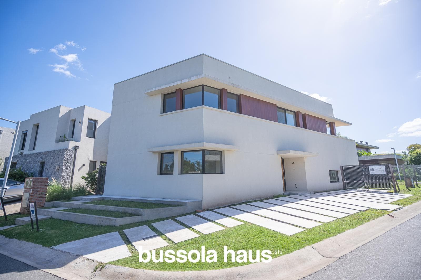 Casa en venta 6 ambientes barrio cerrado en la Horqueta