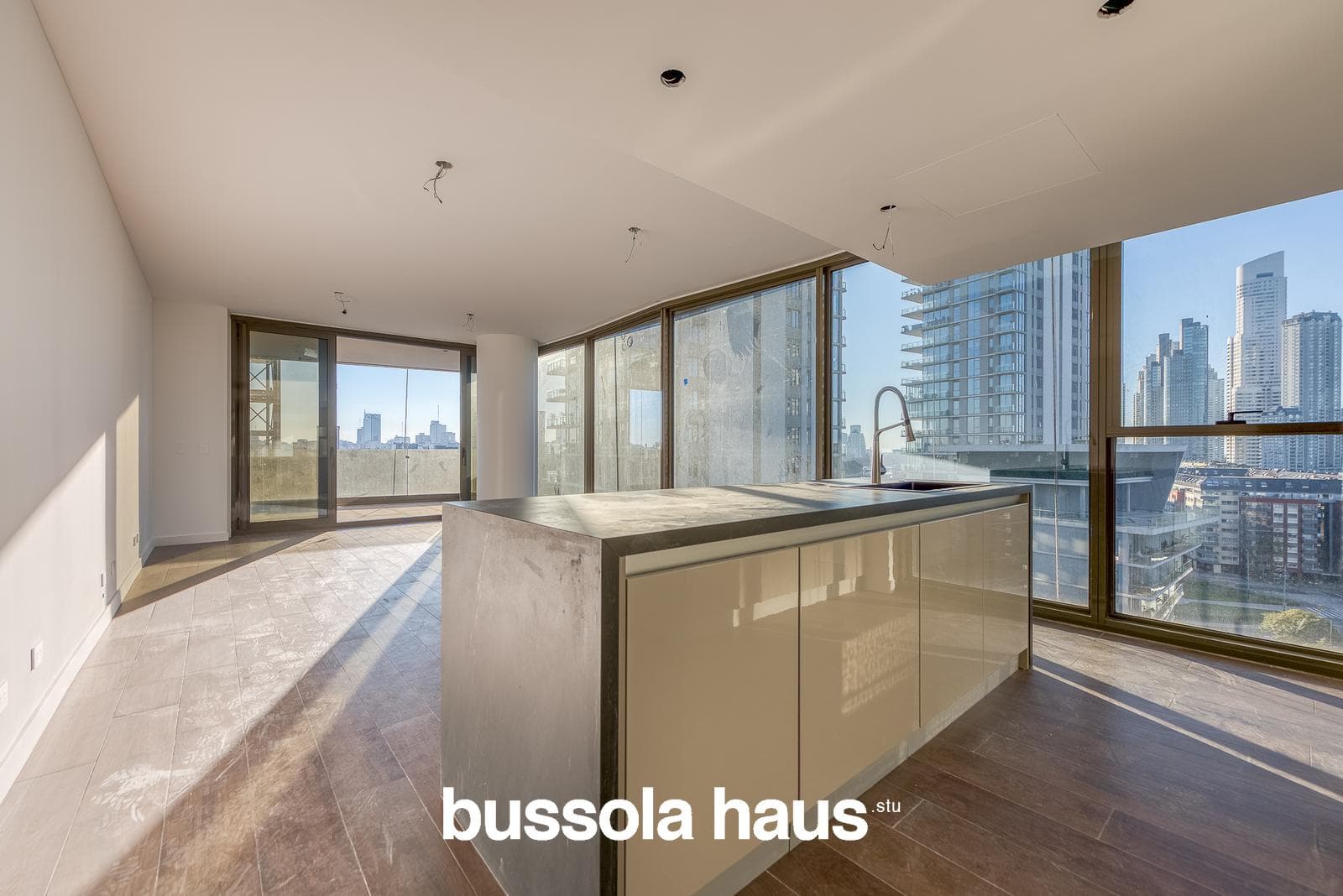 Departamento en Venta Única Pininfarina 3 Ambientes Piso Alto con Cochera