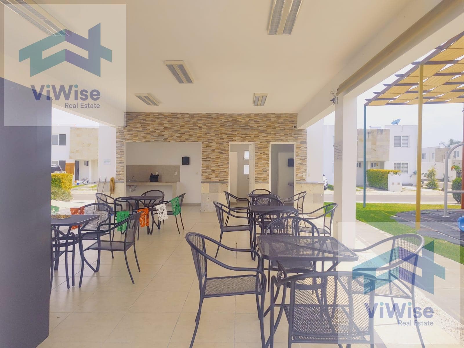HOUSE FOR SALE IN TRES CASTOS WITH A BEDROOM ON THE GROUND FLOOR