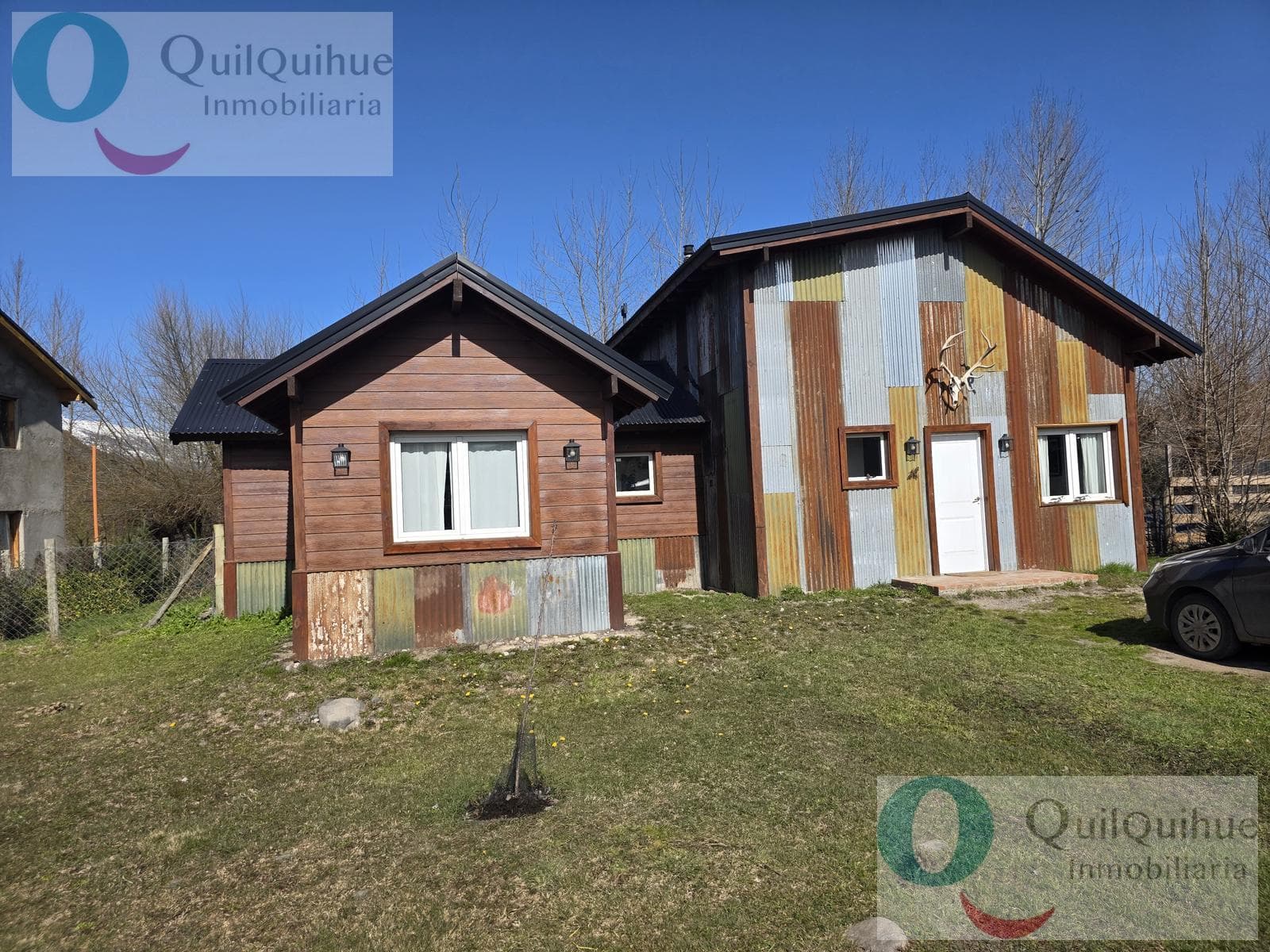 House on a side street in Gingins with 2 bedrooms and an office. Very bright