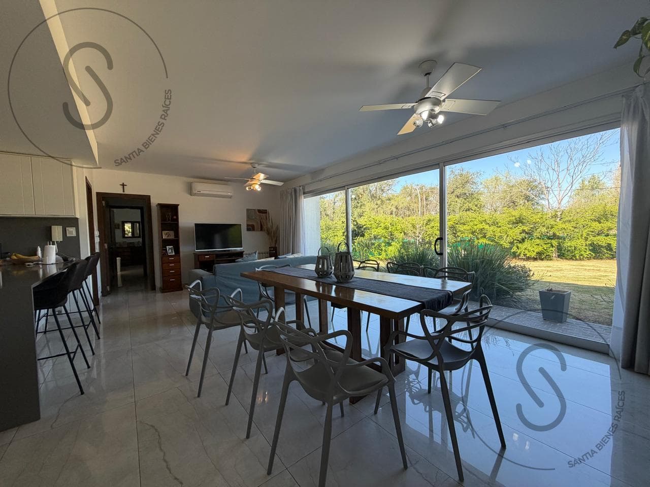 3-BEDROOM HOUSE FOR SALE, PLUS GUEST HOUSE, ALTOS DEL CHATEAU