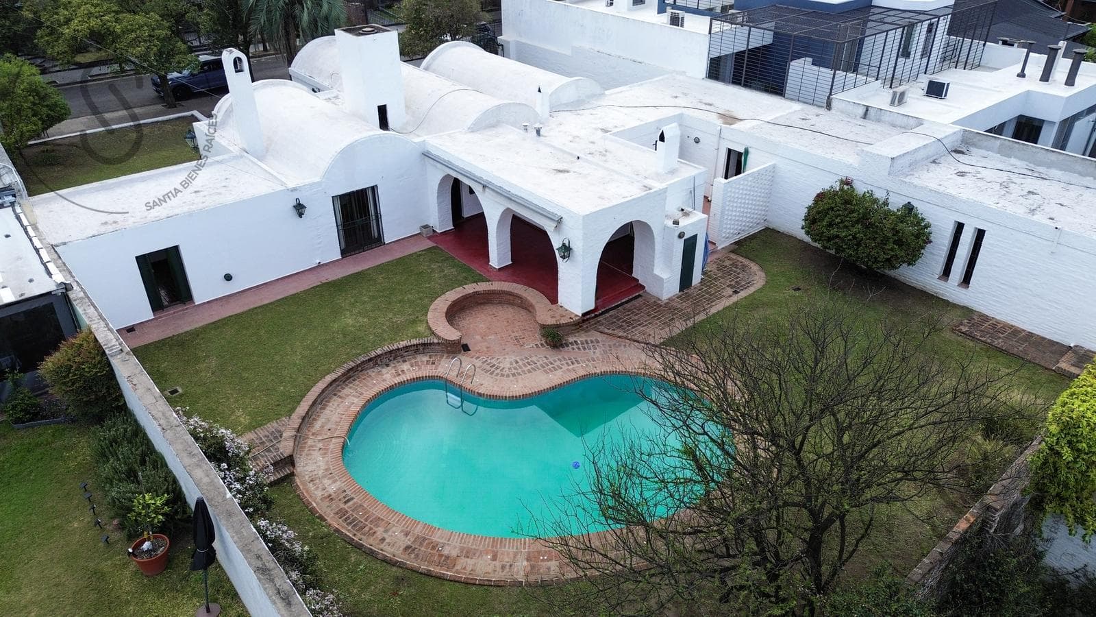 HOUSE FOR SALE: 4 BEDROOMS, SWIMMING POOL, URCA