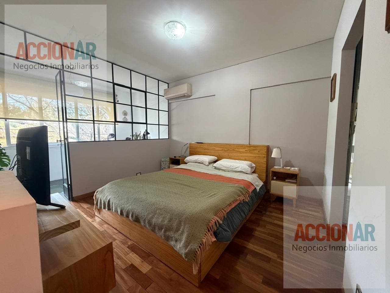 BRIGHT DUPLEX WITH A PATIO in Colegiales