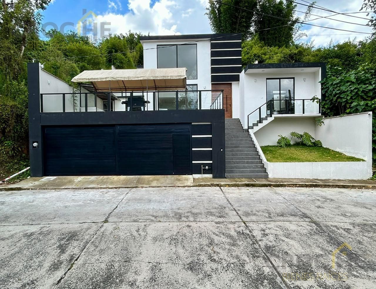 HOUSE FOR SALE IN THE COAPEXPAN RESIDENTIAL SUBDIVISION, XALAPA, VERACRUZ