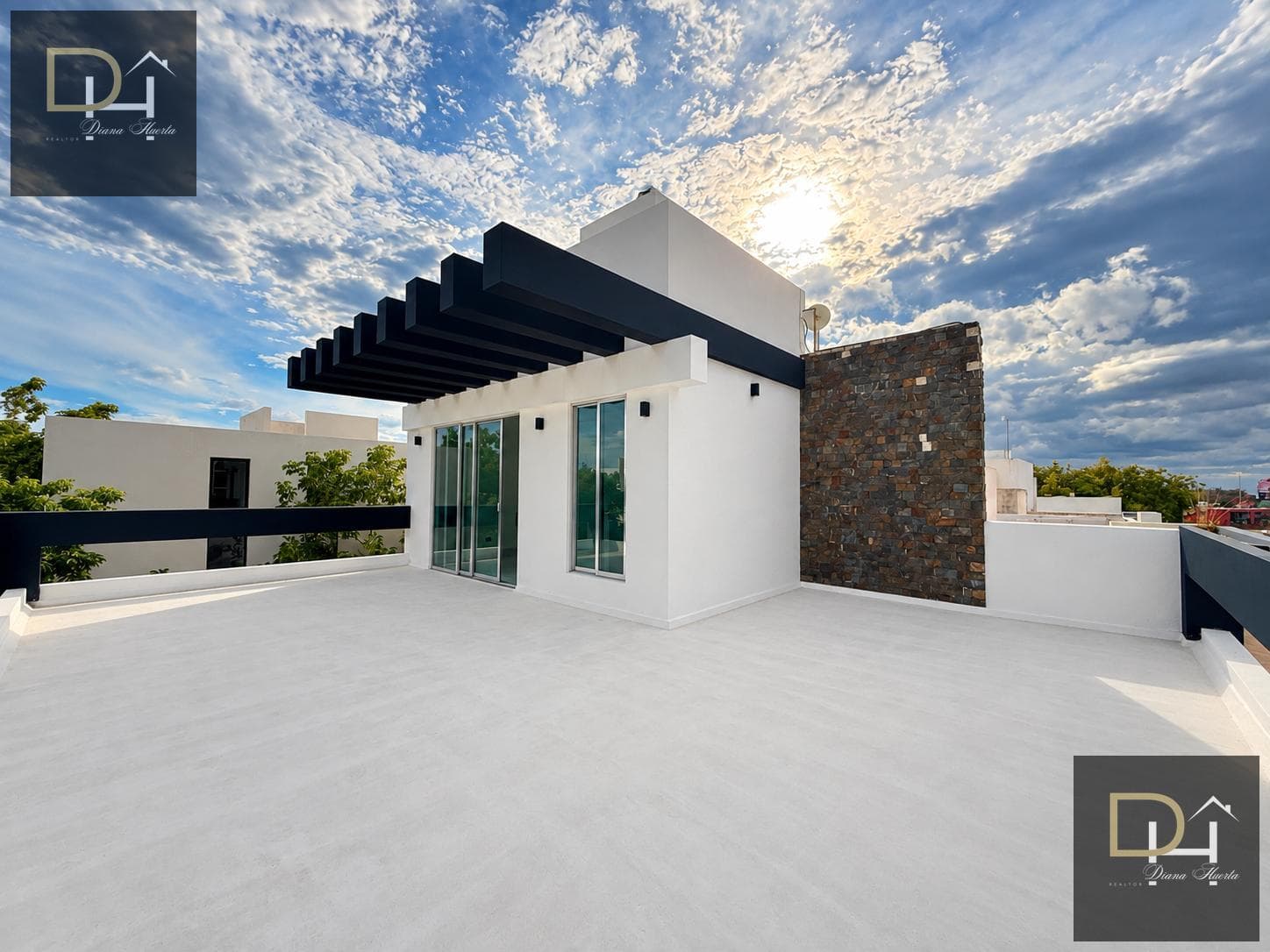 HOUSE FOR SALE IN THE ARBOLADA RESIDENTIAL COMPLEX, CANCÚN | 3 BEDROOMS + ROOF GARDEN + ACCESS TO GREEN SPACE