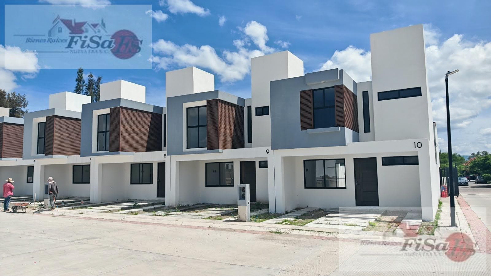 HOUSE FOR SALE IN BOSQUES DE SAN JUAN