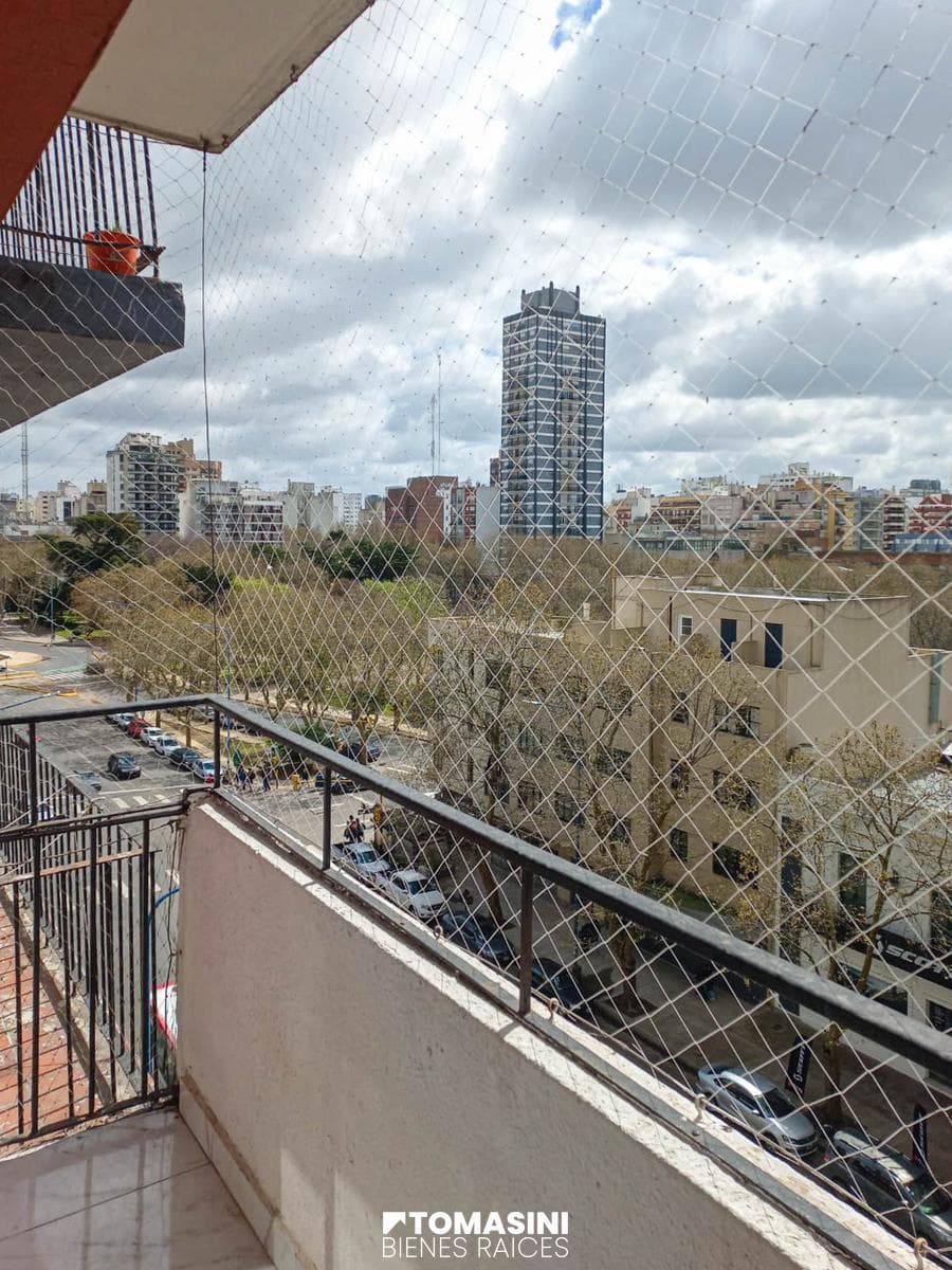 2-ROOM APARTMENT WITH AN OUTDOOR BALCONY