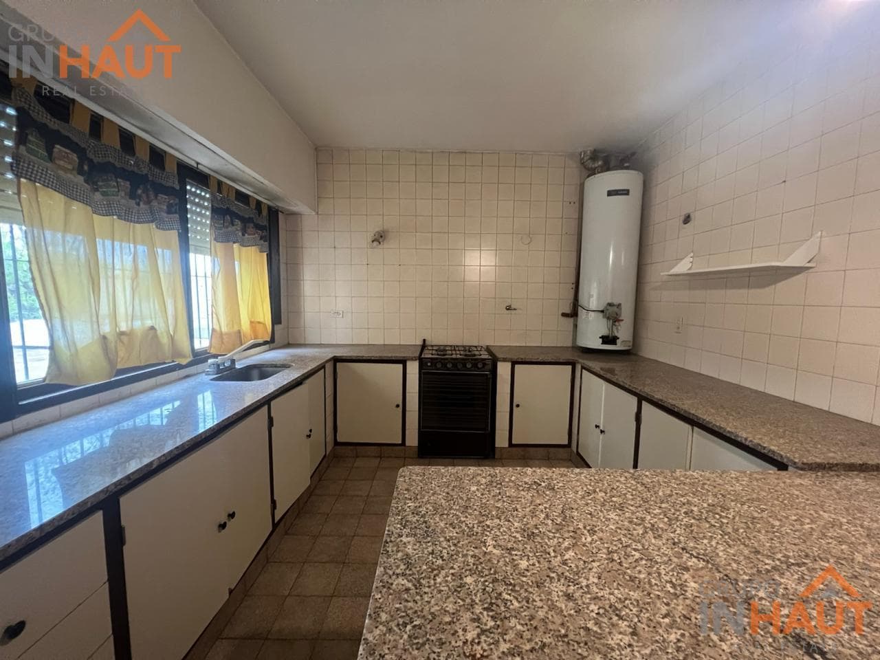 Apartment for Rent in the San Pablo Neighborhood