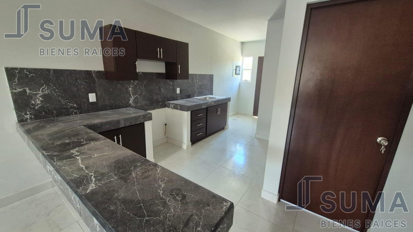 Apartment for Sale in Col. San Antonio, Tampico, Tamaulipas. Ground floor.