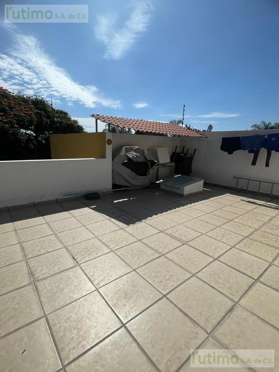 HOUSE FOR SALE WITH A POOL, TLALTENANGO, CUERNAVACA