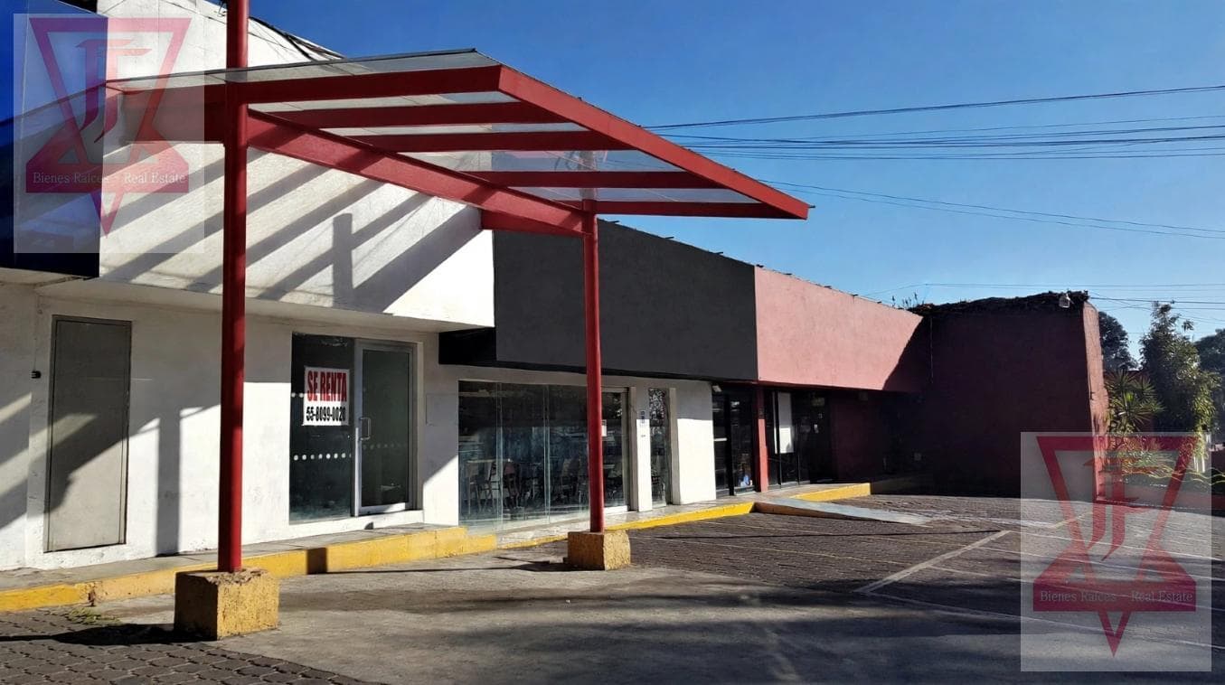 Commercial Space for Rent: 95 m² | 65 m² Ground Floor, 30 m² Upper Floor | Plaza Activa, Desierto de los Leones - No Key Money