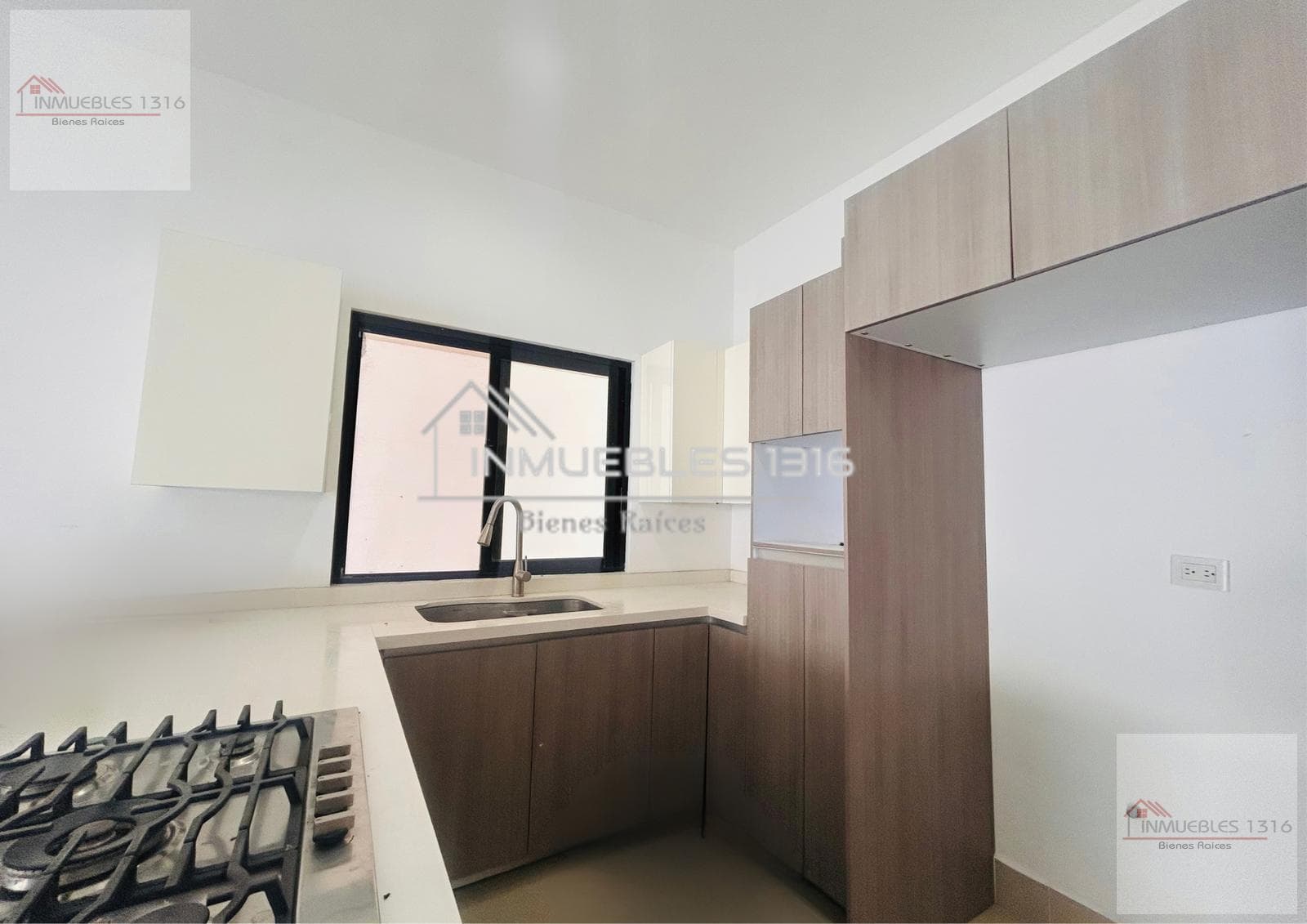 House for Rent on a National Highway with Amenities