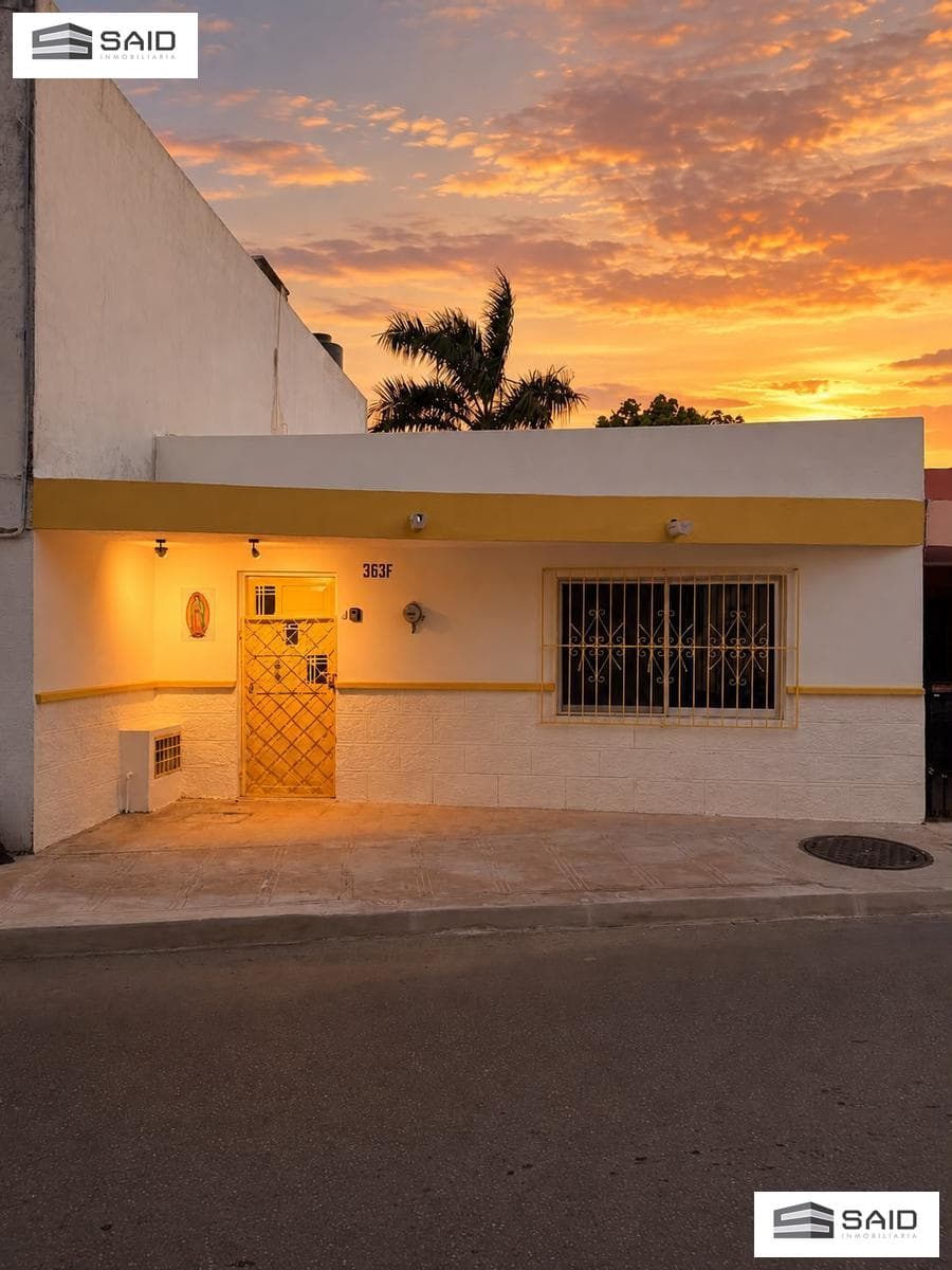 House for sale in downtown Mérida, three blocks from Paseo de Montejo