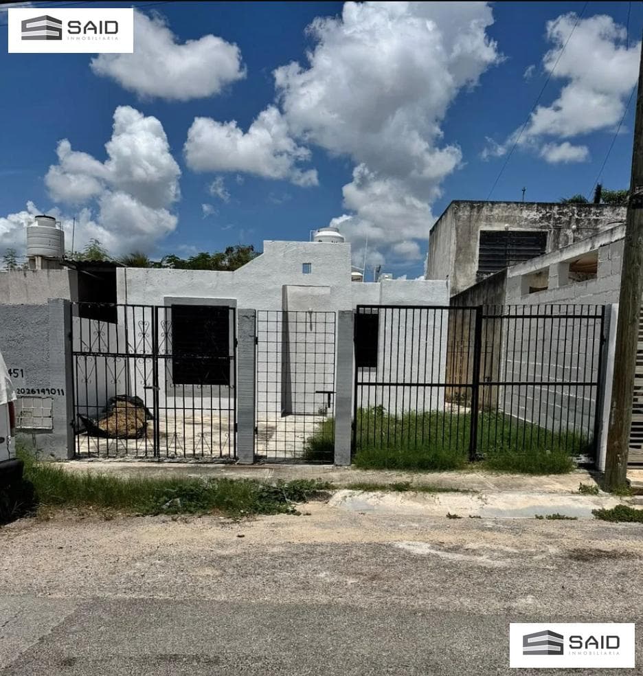 House for Sale in Tixcacal Opichen, Mérida