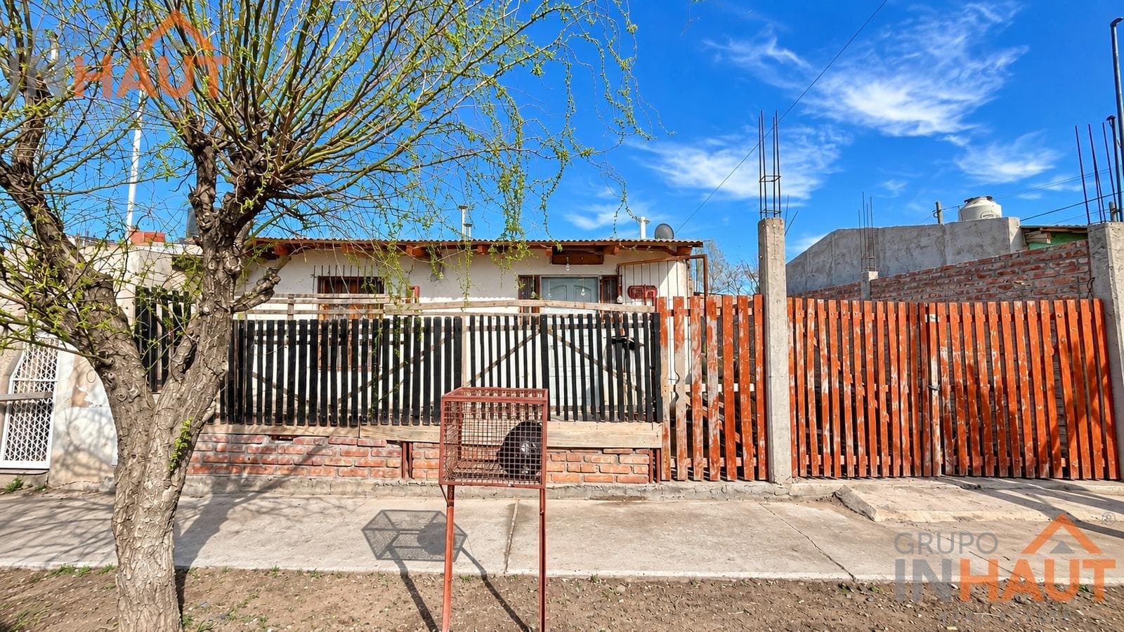 TWO-BEDROOM HOUSE FOR SALE IN NEUQUÉN
