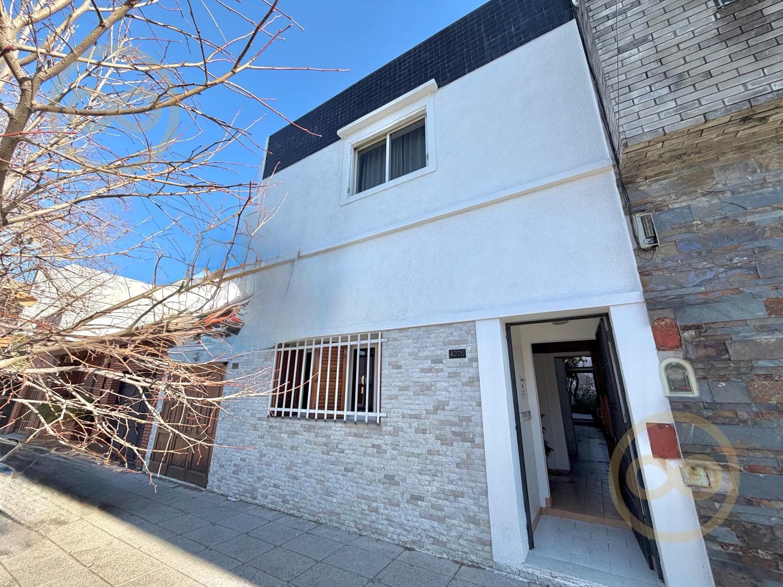 HOUSE FOR SALE ON ITS OWN LOT WITH GARAGE AND TERRACE IN VILLA PUEYRREDÓN