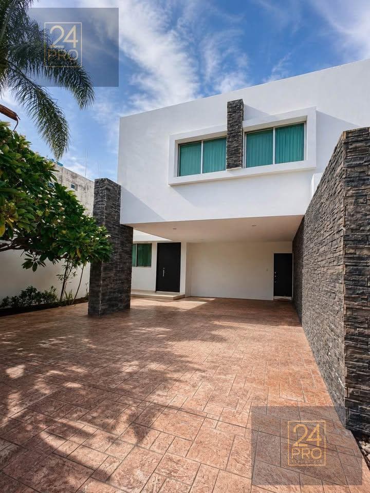 | Beautiful home for sale in Montebello |