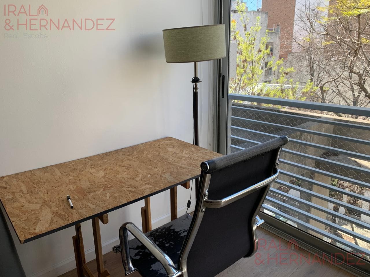 Furnished 2-room apartment for rent in Nuñez with a private terrace and garage