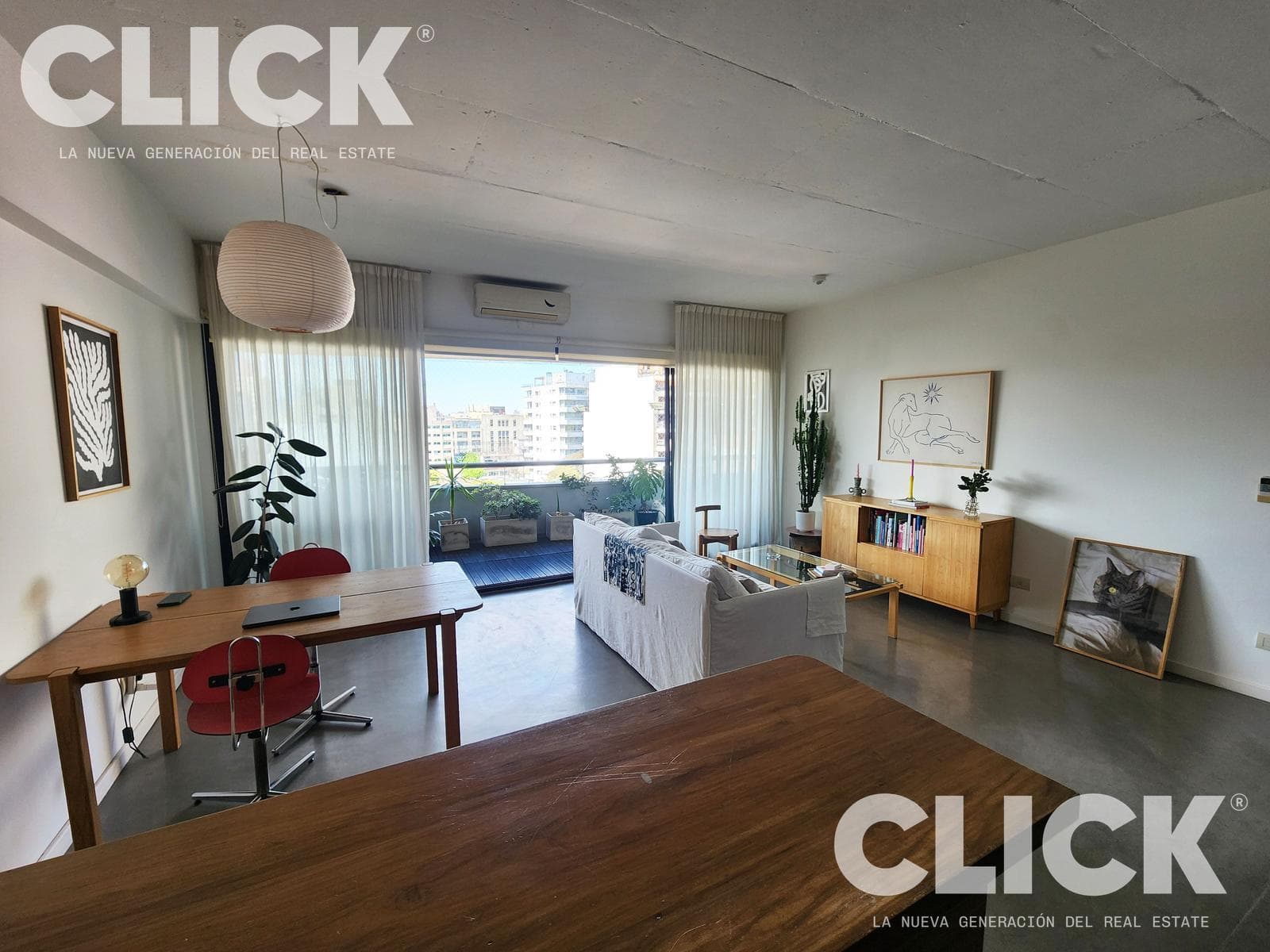 For Sale - Spacious 2-room apartment with a balcony and amenities - Colegiales