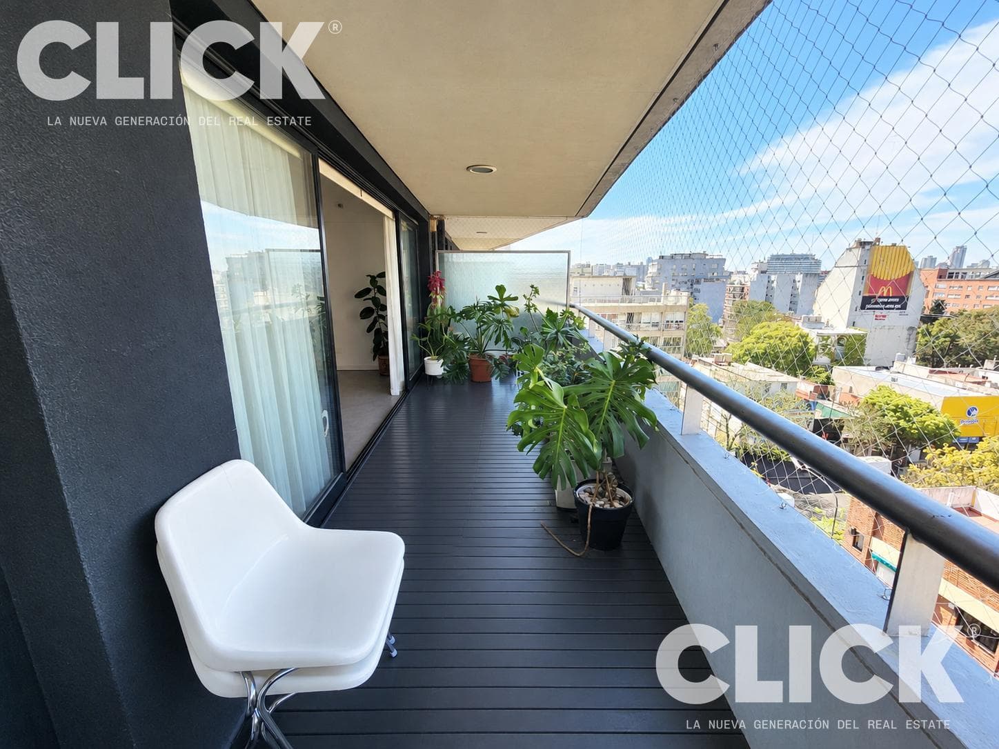 For Sale - Spacious 2-room apartment with a balcony and amenities - Colegiales