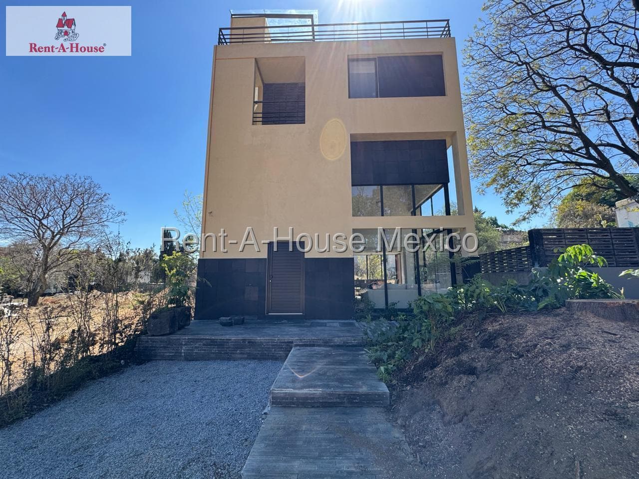House for Sale in Tlalpan, Fuentes Brotantes, EOD 26-2109