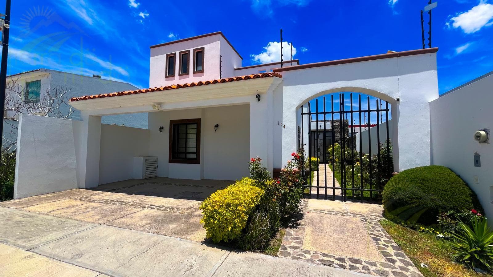 Single-Story House in Cumbres del Lago Juriquilla, Querétaro