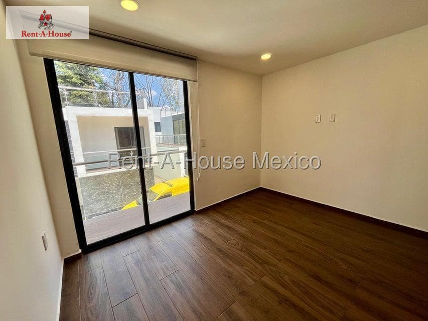 House for Rent in Bosques del Lago, Cuautitlán Izcalli, JL 27-1049.