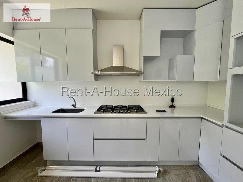 House for Rent in Bosques del Lago, Cuautitlán Izcalli, JL 27-1053.