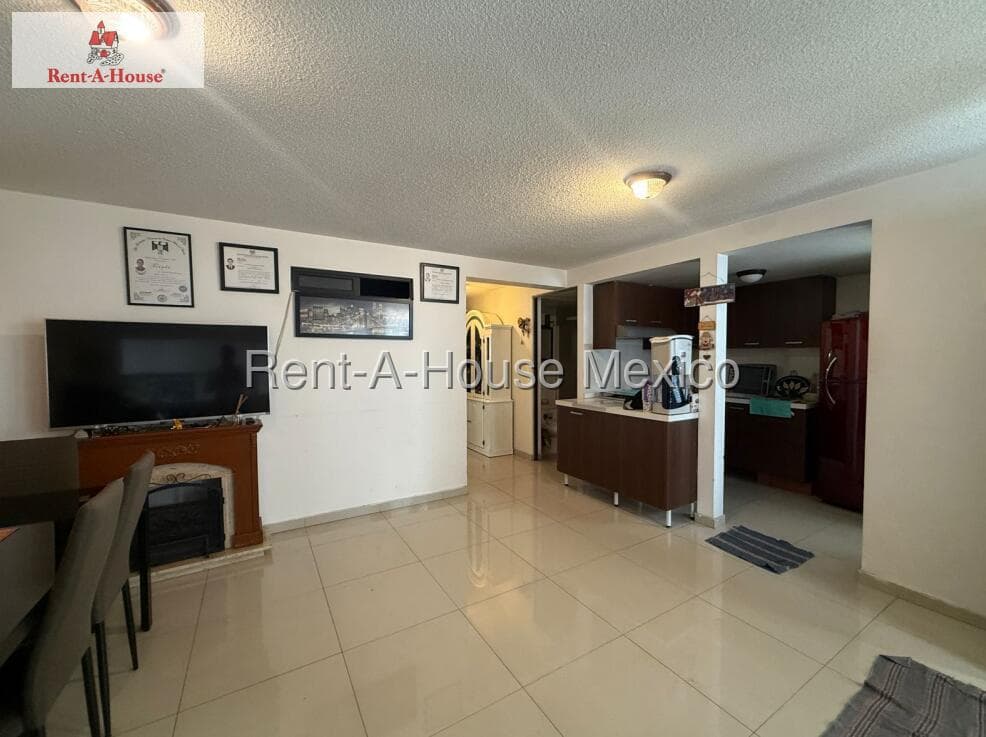 Apartment for Sale in Álvaro Obregón. Tolteca AM. 27-1054