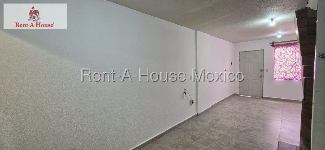 House for Sale in Villa del Real Tecamac VE 27-996