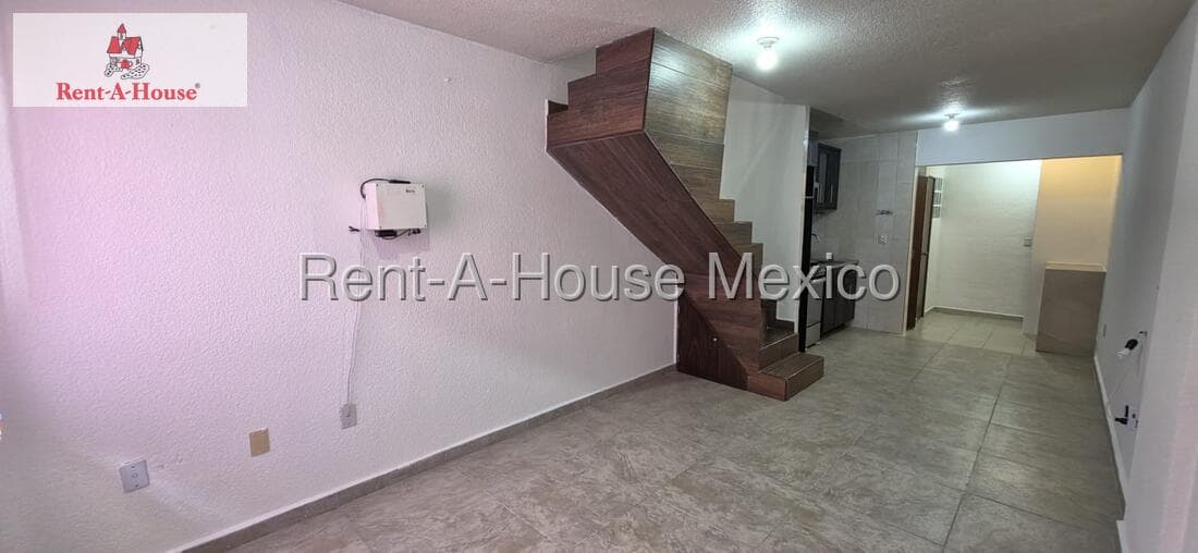 House for Sale in Villa del Real Tecamac VE 27-996