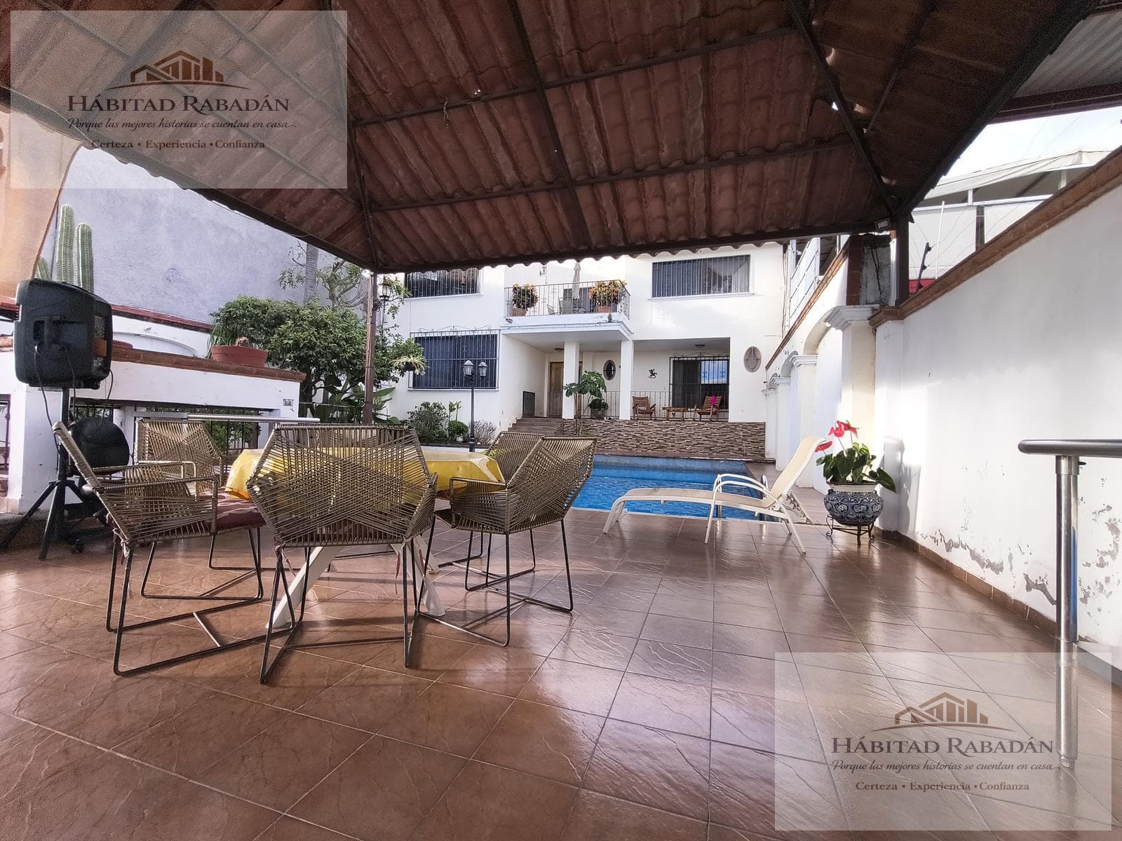 House for Sale in Burgos, Bugambilias