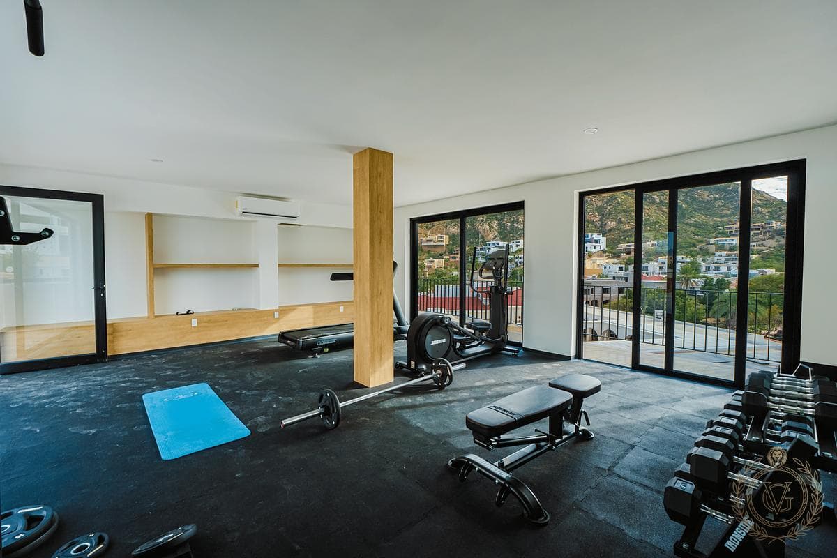 Spacious 2-Bedroom Apartment with a Terrace and Amenities in Cabo San Lucas