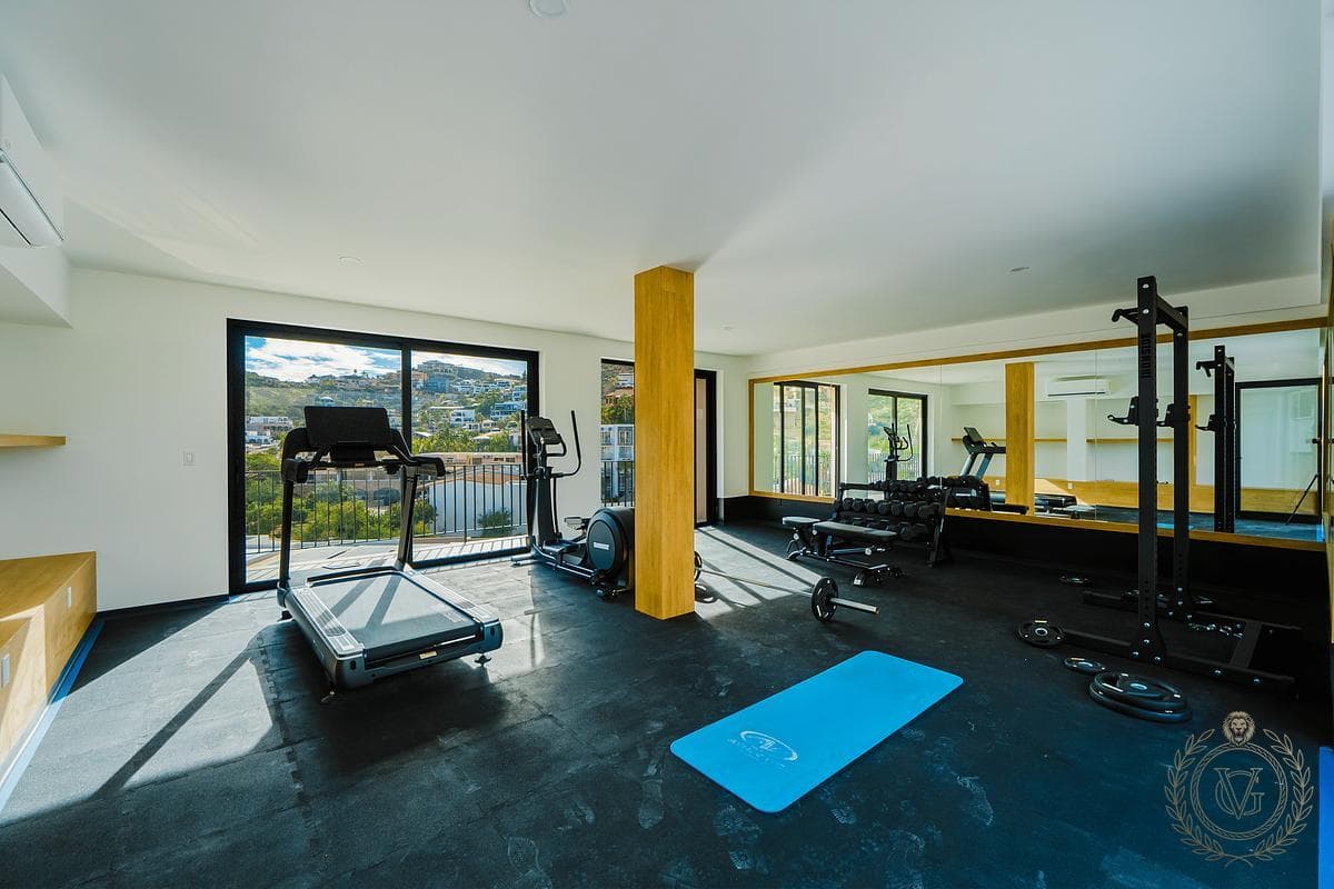 Spacious 2-Bedroom Apartment with a Terrace and Amenities in Cabo San Lucas