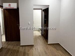 Apartment for Sale in Naucalpan de Juárez, San José Rio Hondo, AM. 27-810